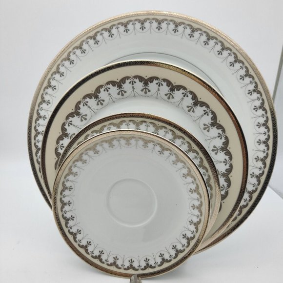 Nikko Platinum Splendor Set (4) China PLATES dinner salad bread saucer new - Picture 1 of 12